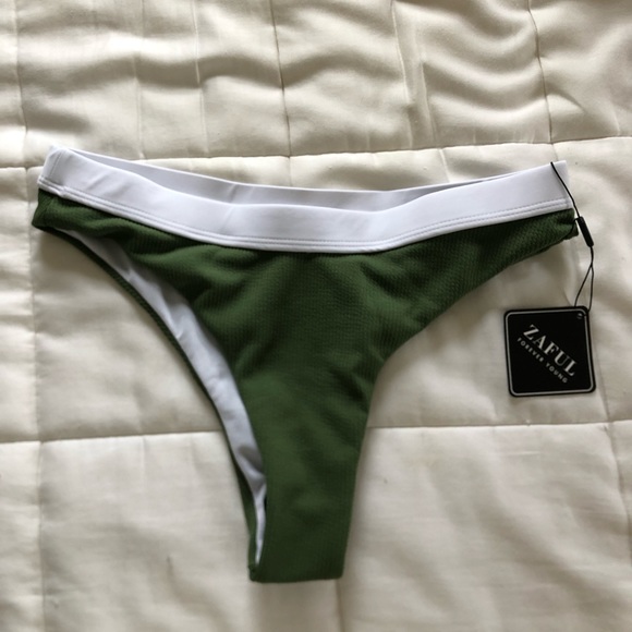 Underwire Color Block Ribbed Bikini Set - Picture 5 of 6